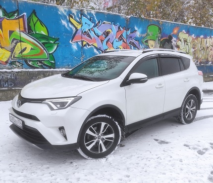 Toyota RAV4 AWD/АКПП/от 6000 рублей в сутки